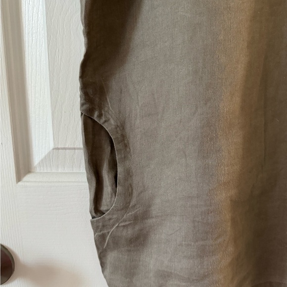Sak’s Fifth Avenue THREADS Tunic Style Linen Top w/ Pockets, M Taupe - Picture 9 of 15